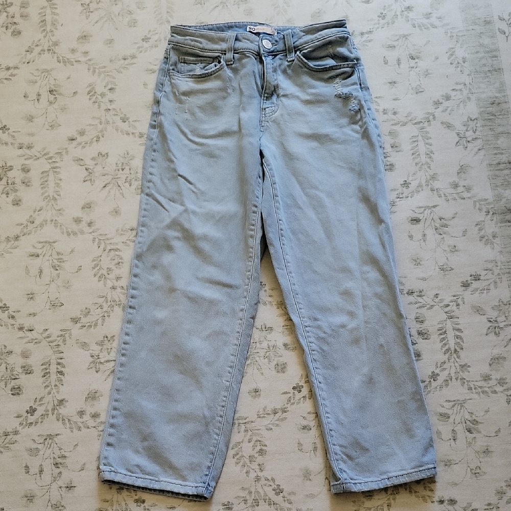 Distressed Loose Ankle Length Light Blue SO Jeans